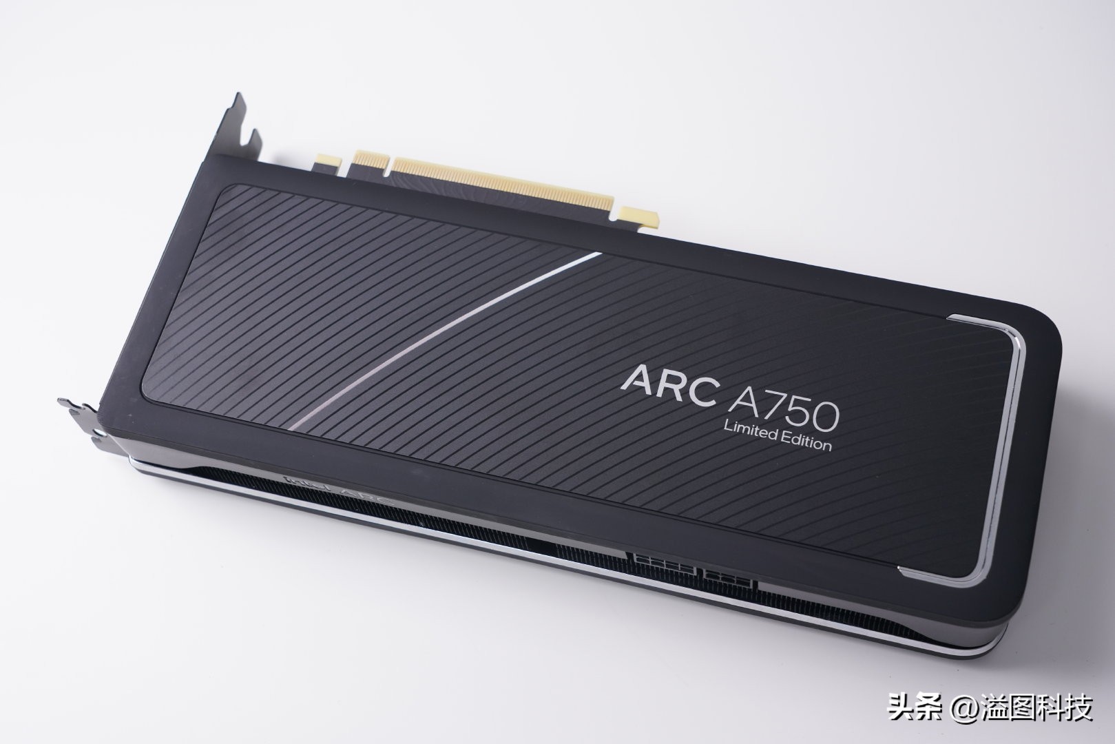 intelarca750显卡相当于什么档次,intelarca750配什么主板