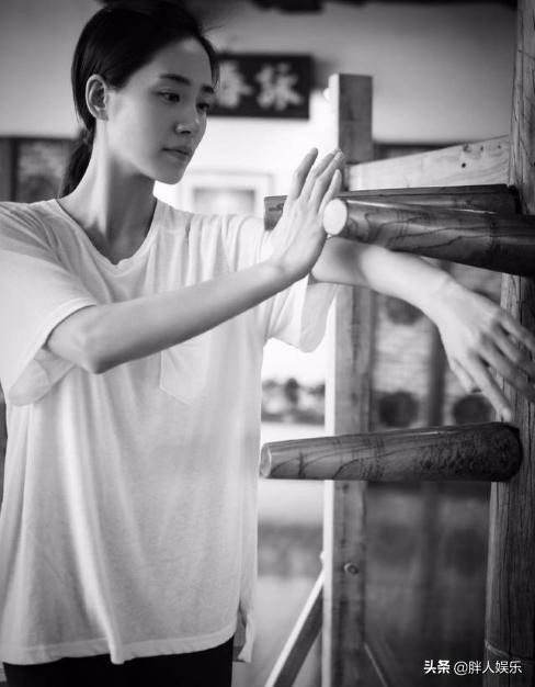 秋雅王智视频完整版,秋雅王智全身照