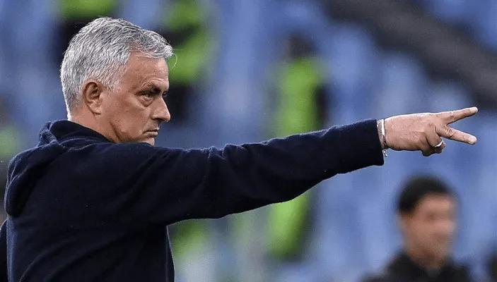 穆里尼奥阻止种族歧视,穆里尼奥阻止罗马球迷种族歧视