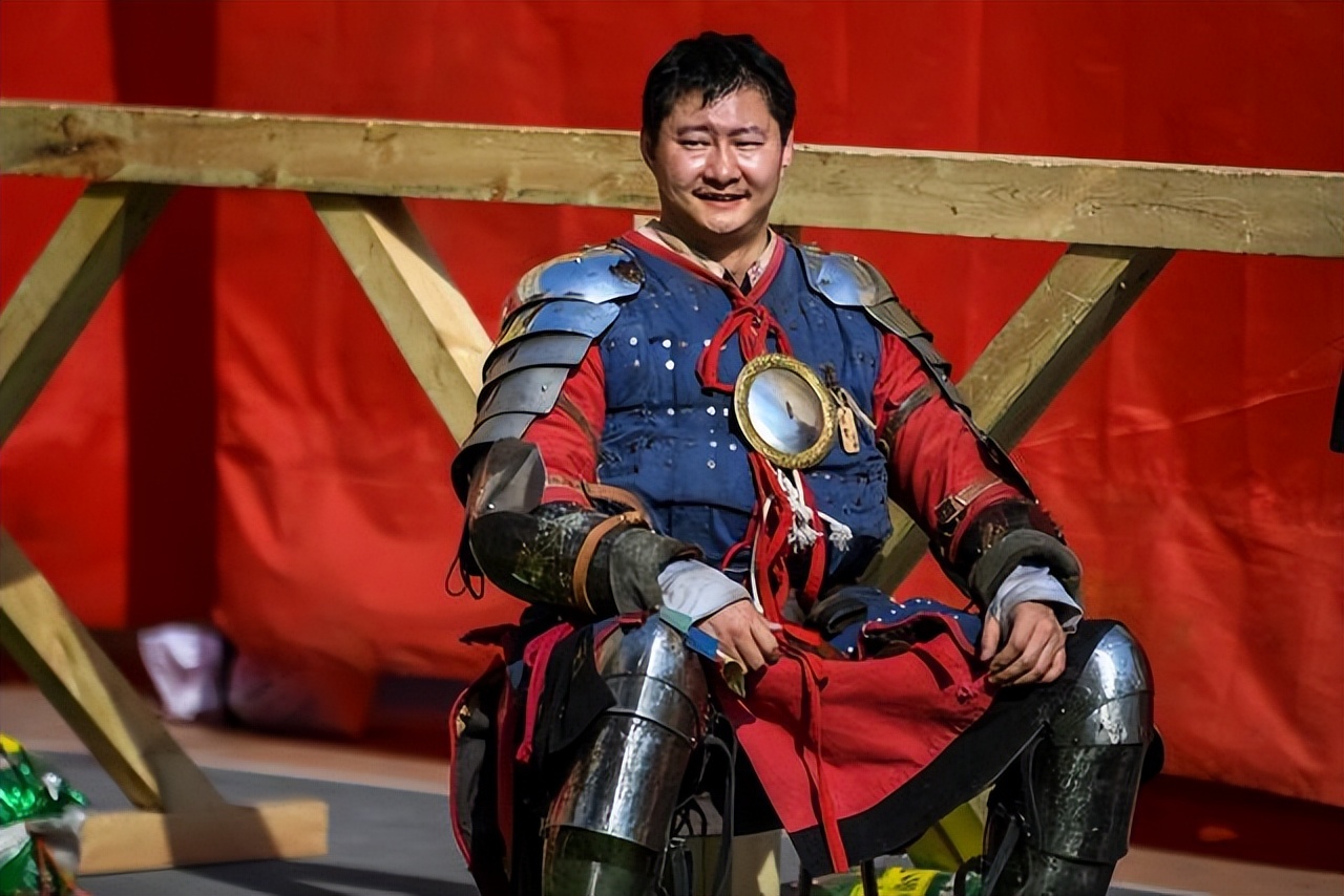 一米九格斗,一米九格斗男