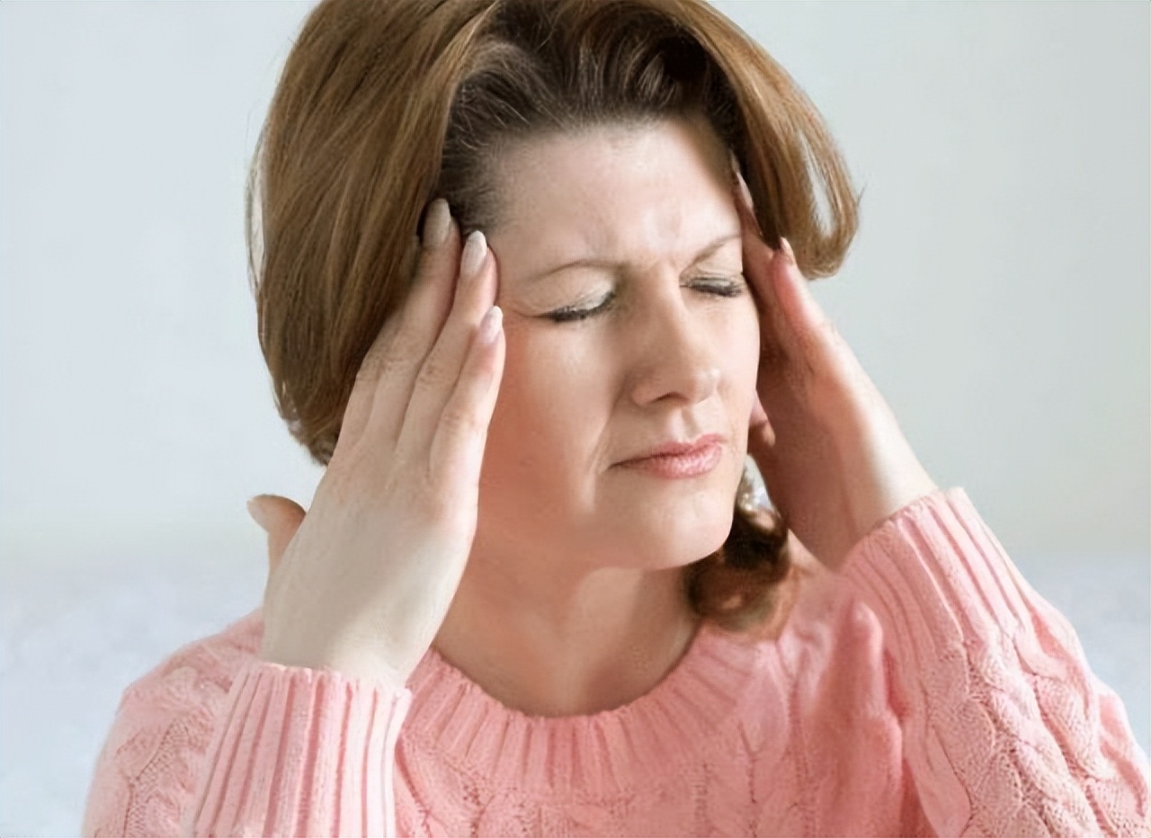 月经结束后为什么会有褐色分泌物,为什么月经过后会出现褐色血