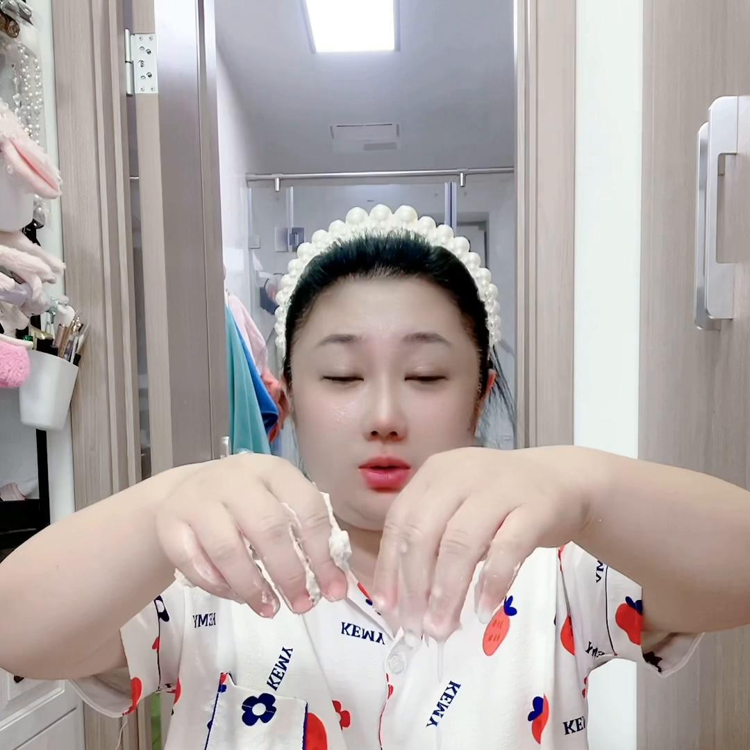 我家这个磨砂沐浴露，和盐浴根本不是一回事#短视频