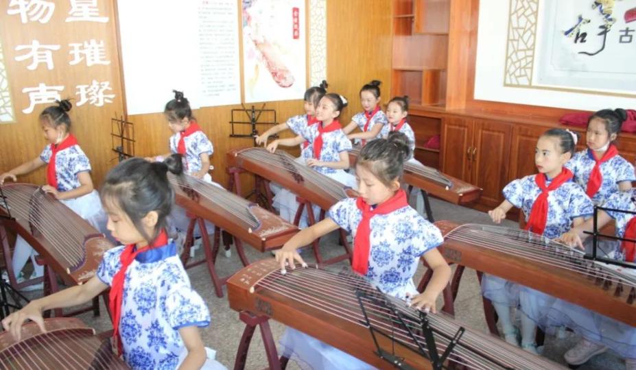 内蒙古包头市青山区北重四小,包头北重四小和和平小学