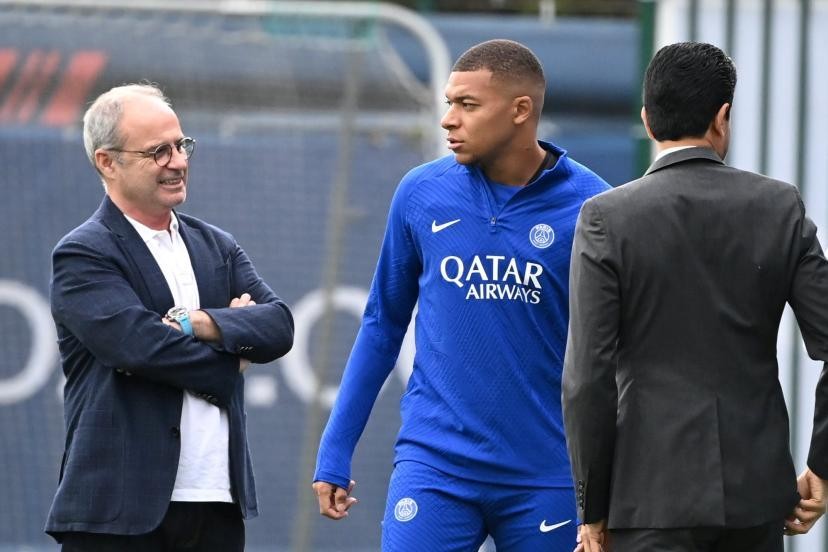 法国球星姆巴佩发声呼吁结束暴力,姆巴佩力挺李刚仁