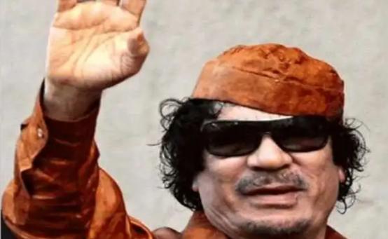 纪录片疯狗卡扎菲的秘密世界,中东疯狗卡扎菲演讲