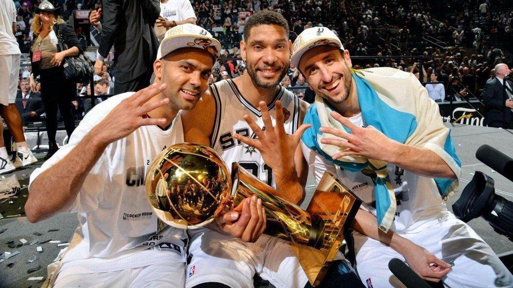 马努吉诺比利故事,马努吉诺比利纪录片无名之辈