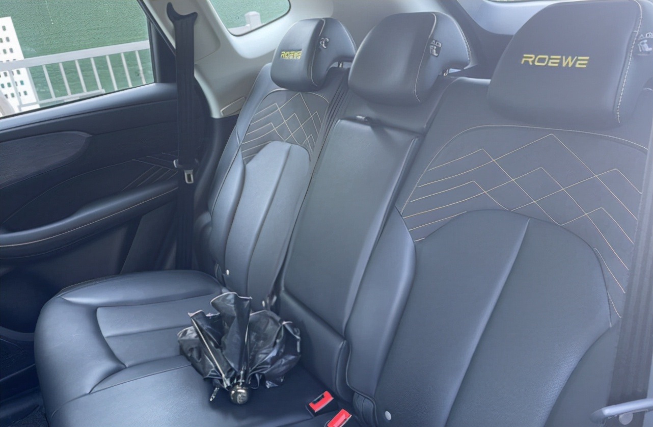 荣威rx5plus油耗实测加什么油,荣威rx5eplus插电混动油耗怎么样