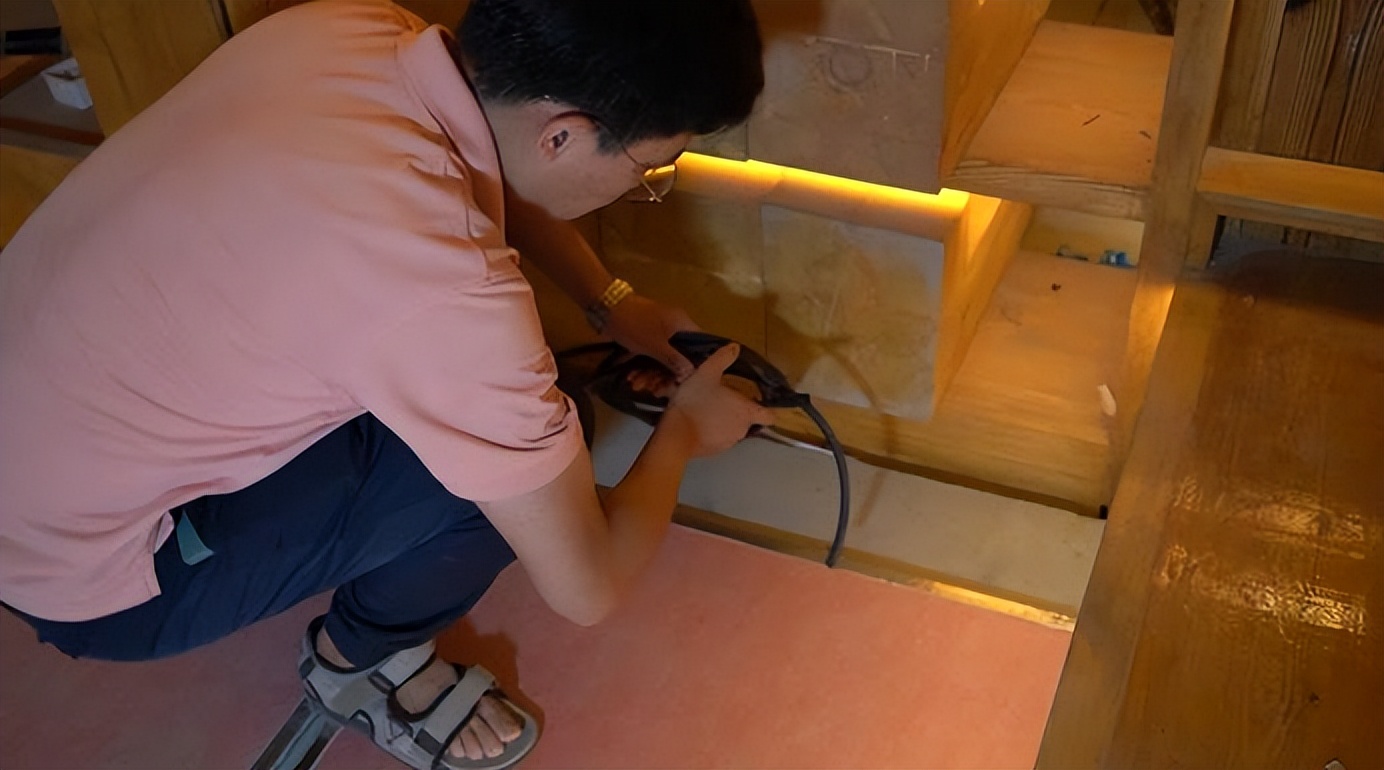 两层别墅冬天取暖哪种方式合适,东北500平别墅取暖最佳方案