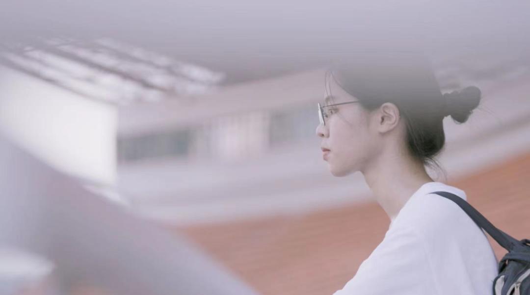 “真的可以色色吗？”16岁女高中生谈性，引48万人围观，却被诋毁