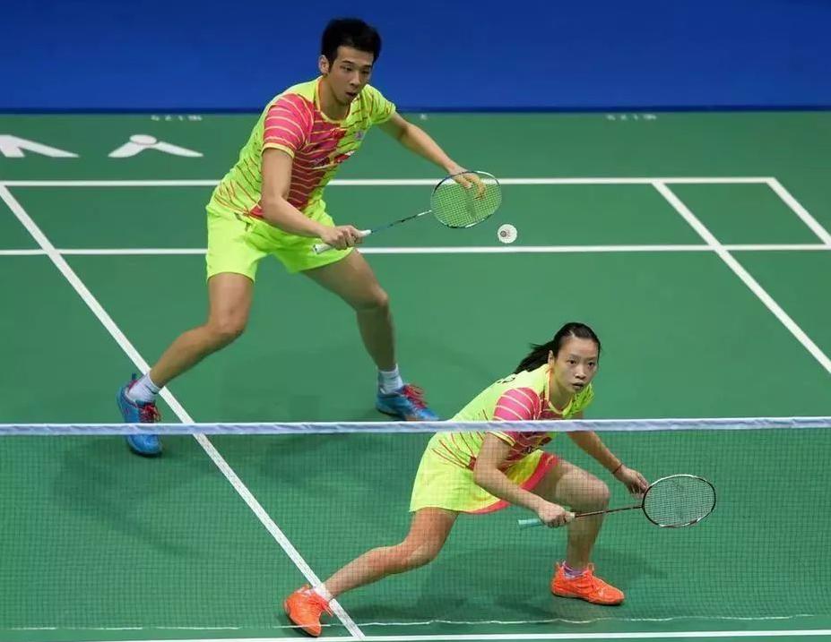 羽毛球混双球路战术思路男子,羽毛球混双技巧及战术