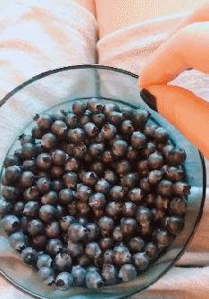 被石头划伤头有点晕,被石头磕到头流血