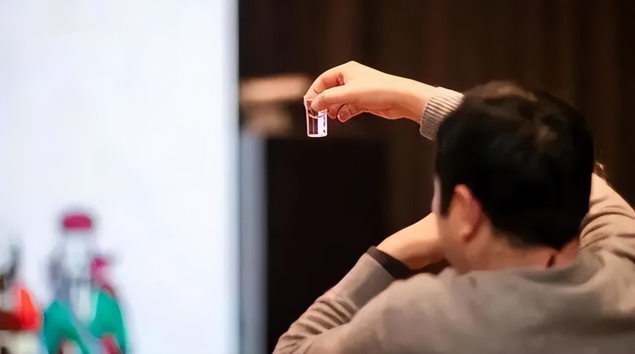 造车、酿酒、玩AI，资本大佬们的“嗜好”跨度有点大？