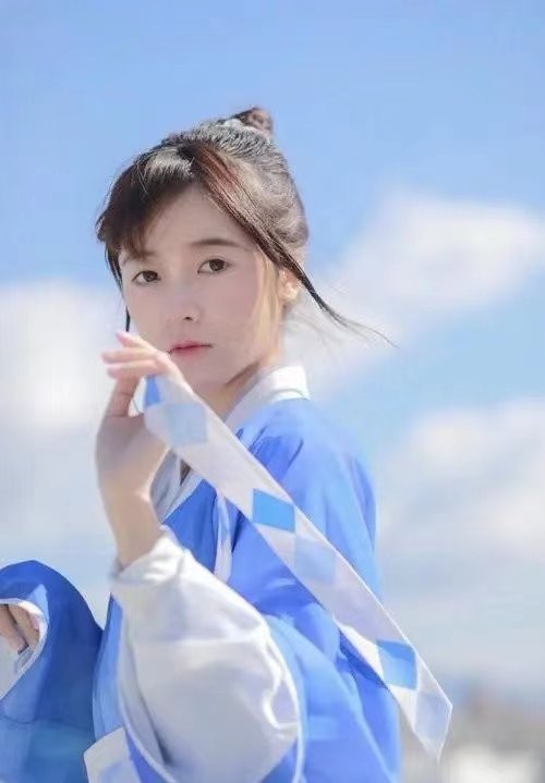 徐娇露脐装高清图片,徐娇的穿衣打扮