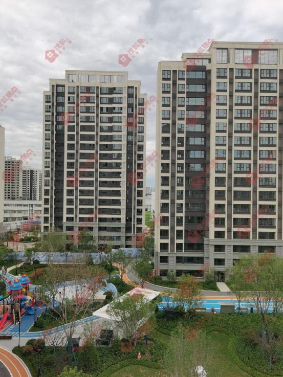 面包砖铺地板,柏油路面刷漆多少钱一平米