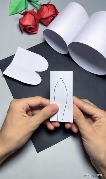 如何制作漂亮的中秋小灯笼,中秋节简单小灯笼制作过程