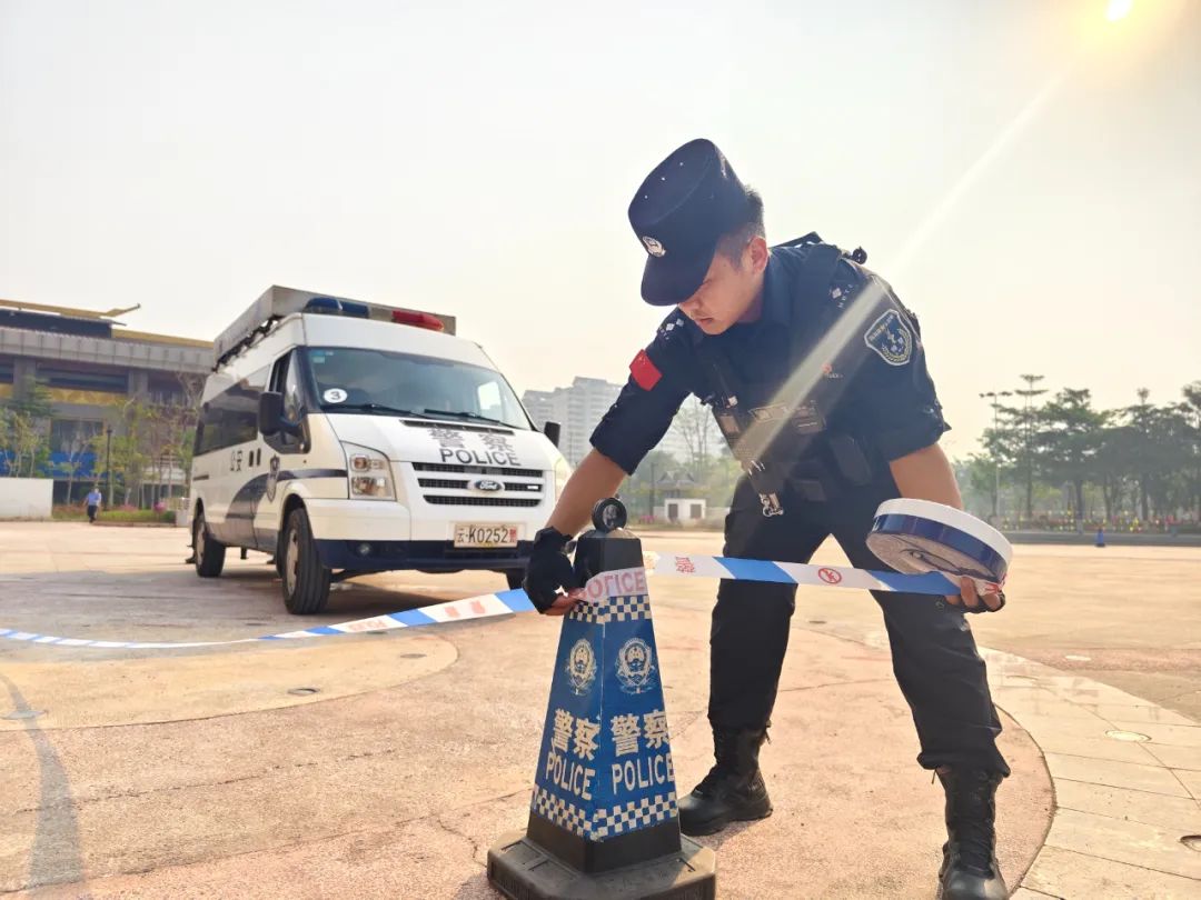 鍏畨蹇冨悜鍏氭姢鑸柊寰佺▼瑙嗛,鍏畨蹇冨悜鍏氭姢鑸柊寰佺▼瀹夊窘