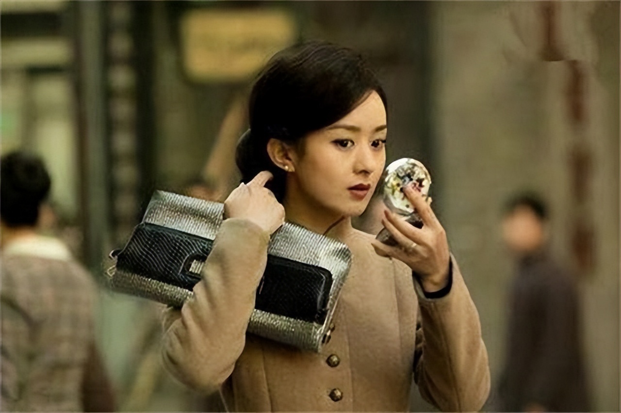 抗日中牺牲的军统女特务,军统女特务冒死救下地下党