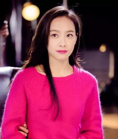 一出道就大方承认整容,出道就被逼着整容