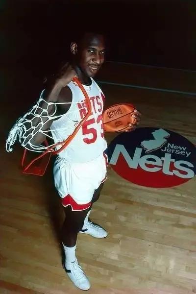 nba篮筐和普通篮筐一样大吗,奥运会篮筐和nba篮筐的区别