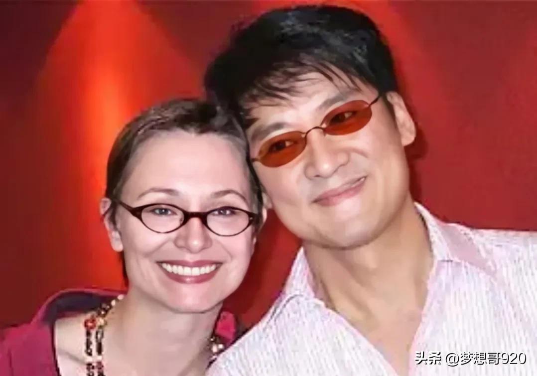 周华健多少岁结婚,周华健和他妻子如何相遇的