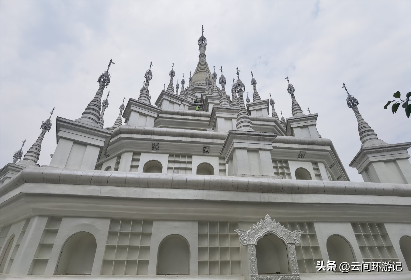 缇庝附寰峰畯娴极涔嬫梾,婕父寰峰畯