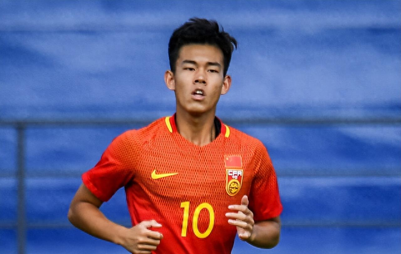 首秀破门国足,中国足球西班牙留洋16岁新星