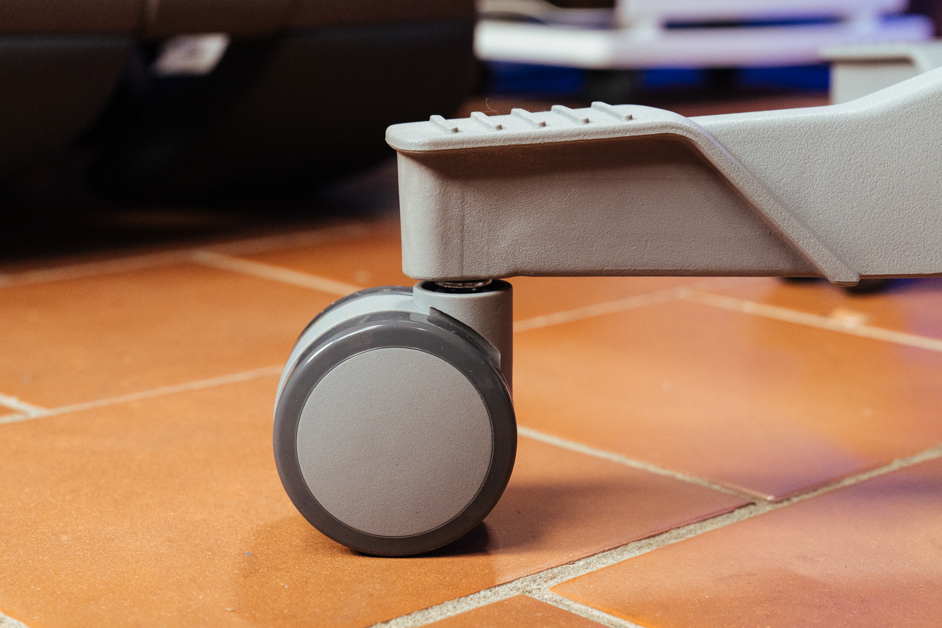 久坐办公室怎么缓解肩颈痛瑜伽,缓解办公室久坐腰疼瑜伽