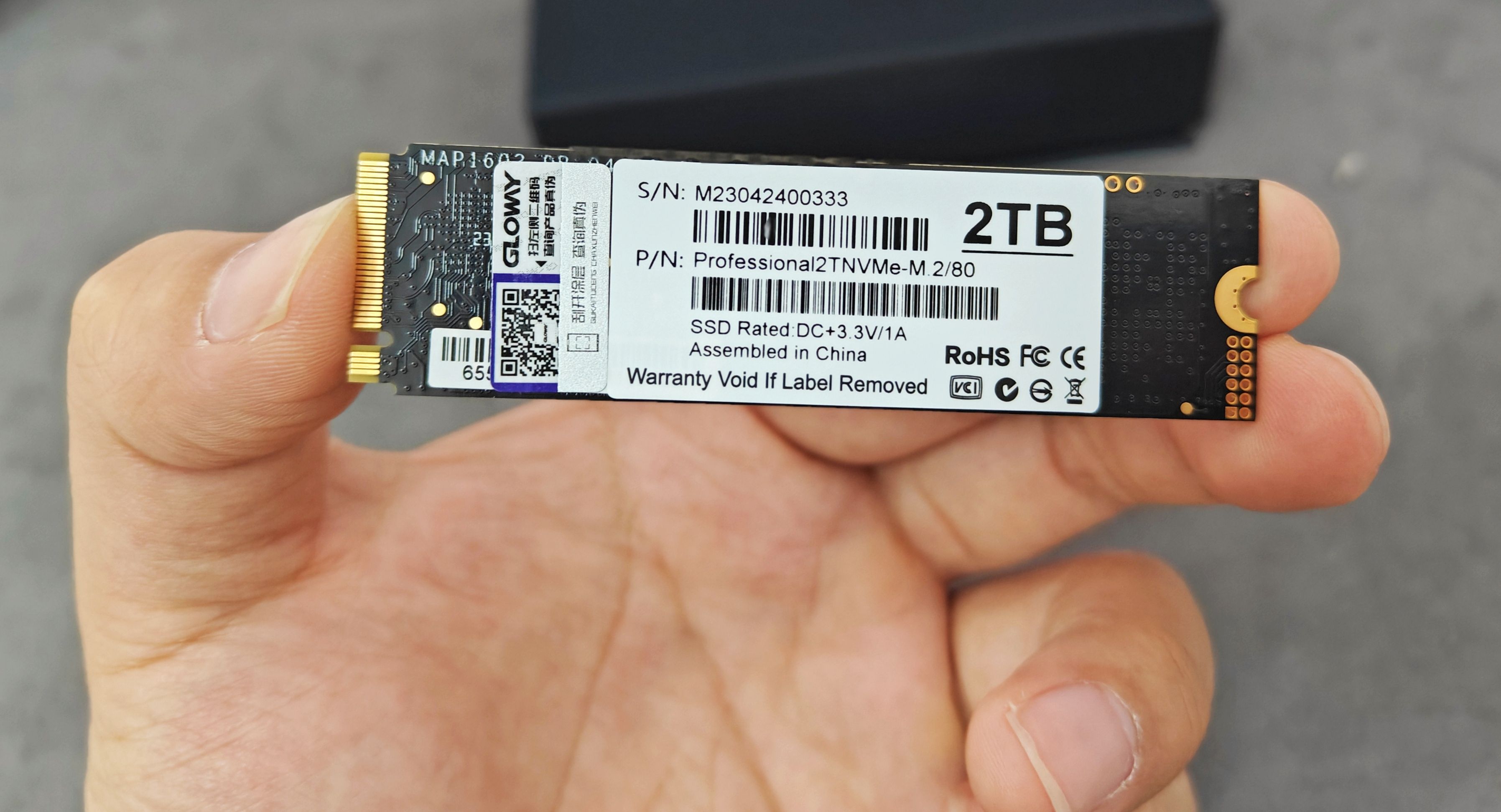 价格提前“鲨”疯，光威ProfessionaPCIe4.0SSD测试，真国货之光