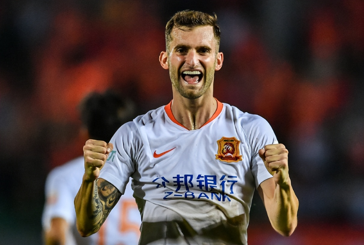 国足蛀虫李铁：罪行不止敛财上亿，戴罪立功曝光足坛背后*b大**oss