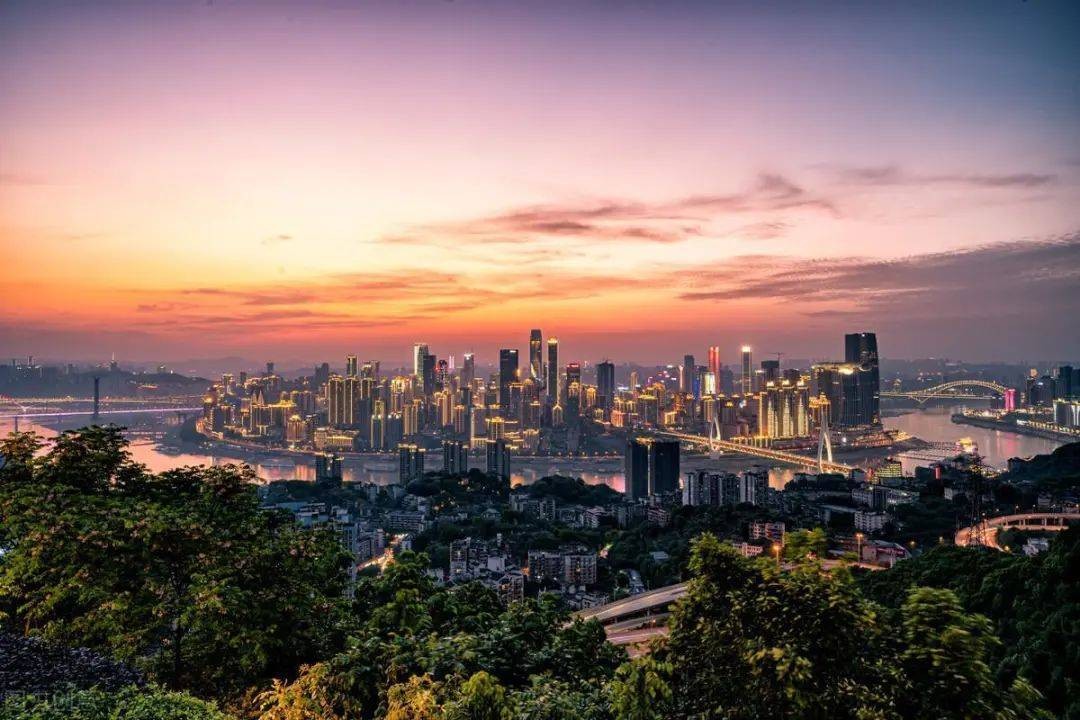 1997年,重庆被设为中央直辖市,*小平邓**为何要将四川省“分家”?