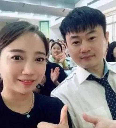 韩国体操队许昭英和中国裁判,韩国体操名将许昭英多高多重