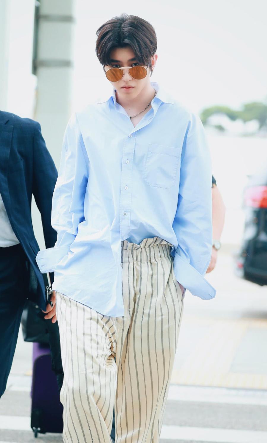 蔡徐坤以前和现在身材,蔡徐坤现在身材和以前身材