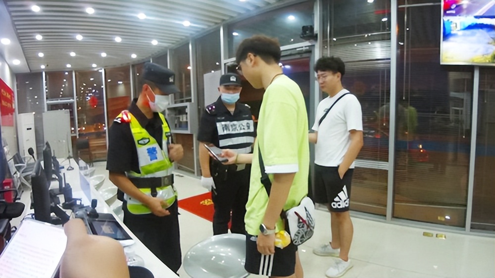 手机指纹锁的弊端有哪些,手机指纹锁好解吗