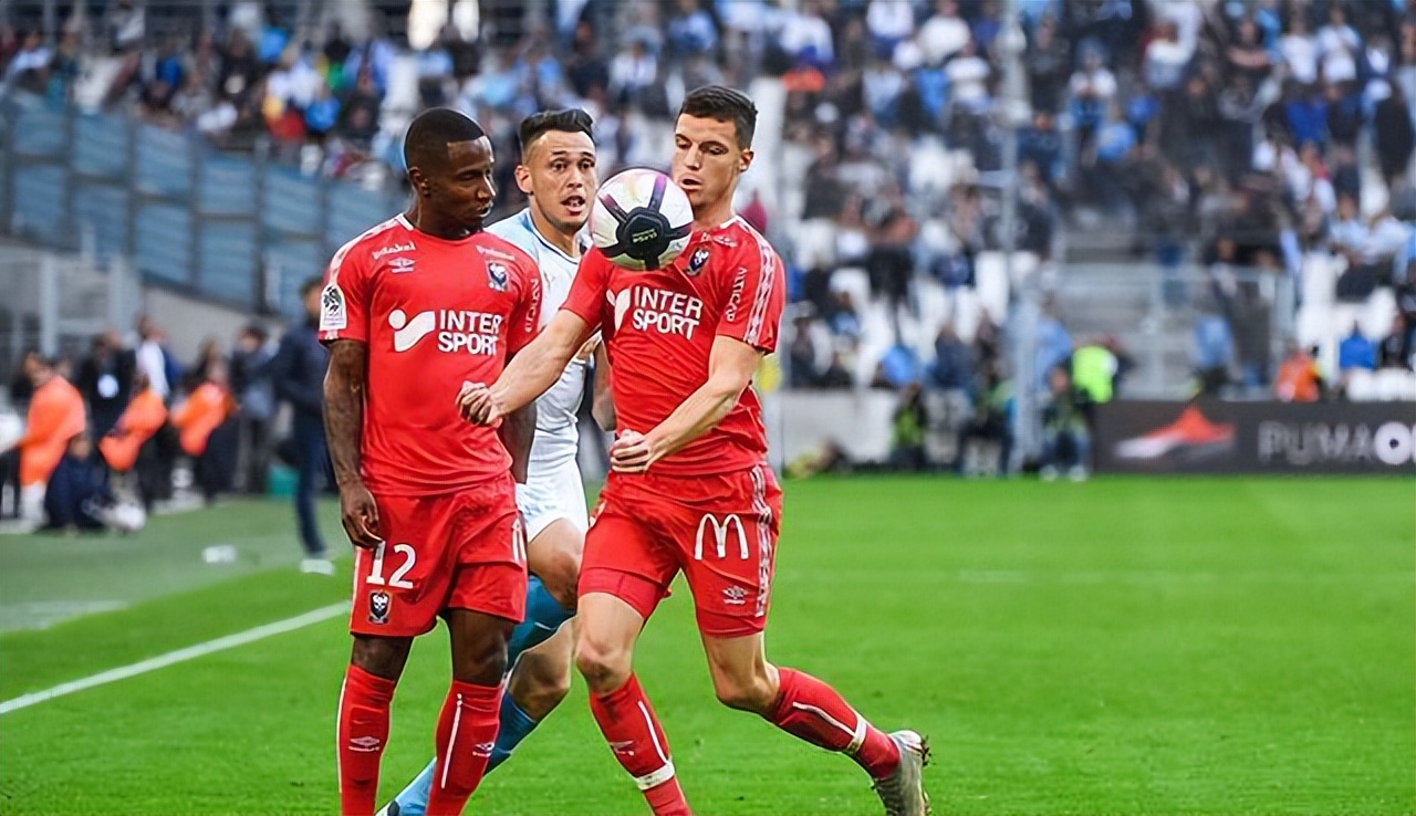 娉曚箼娉㈠皵澶歷s鍦ｅ焹钂傚畨缁撴灉,娉曚箼鍦ｅ焹钂傚畨vs鍗℃槀鐩存挱