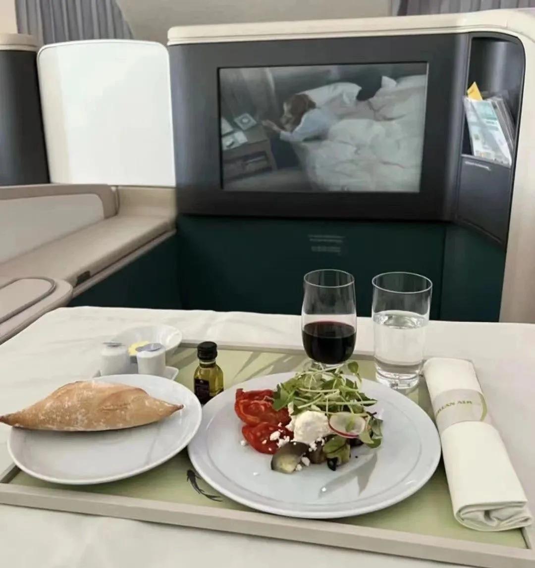 周姐蹦迪,网红周姐的账号