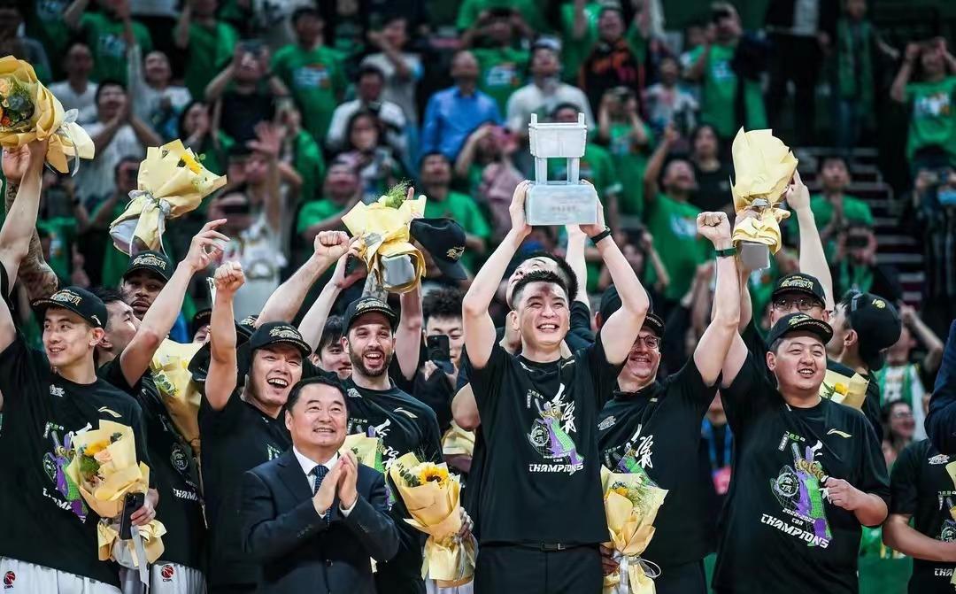 杨鸣辽宁队最新消息,辽宁队杨鸣最新消息