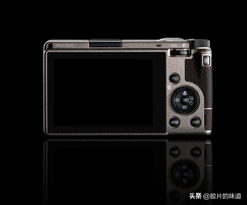 宾得k10d怎么设置成黑白照片,宾得专门拍黑白照片的相机