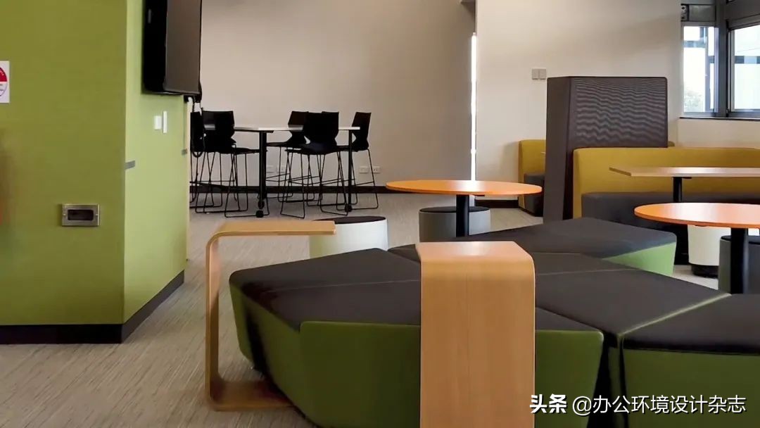 学校办公家具设计,学校办公室室内设计效果图