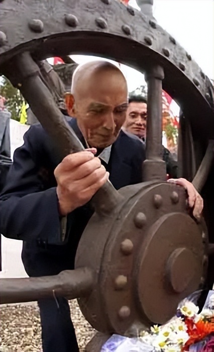 抗日烈士300名排行榜,100个抗日英雄人物事迹和精神