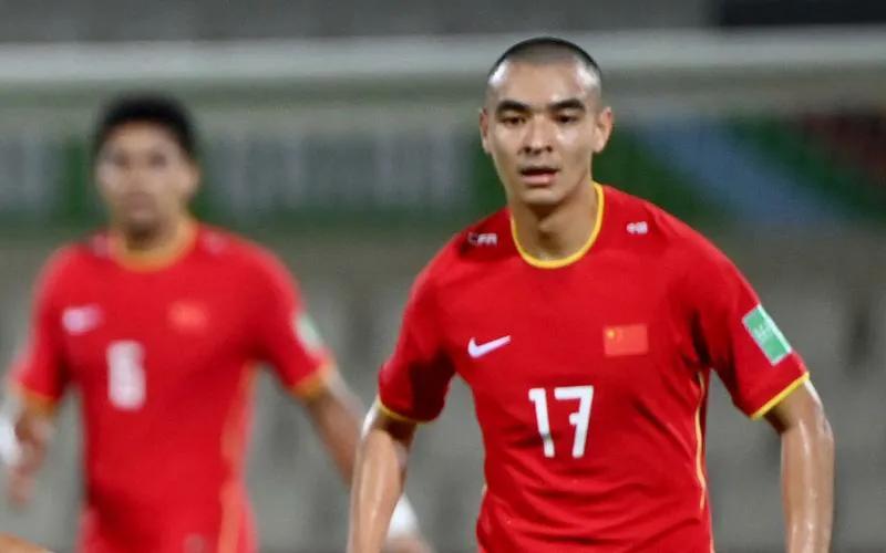 武磊造红失凌空，中国男足0:0新西兰，新国足的表现让人眼前一亮