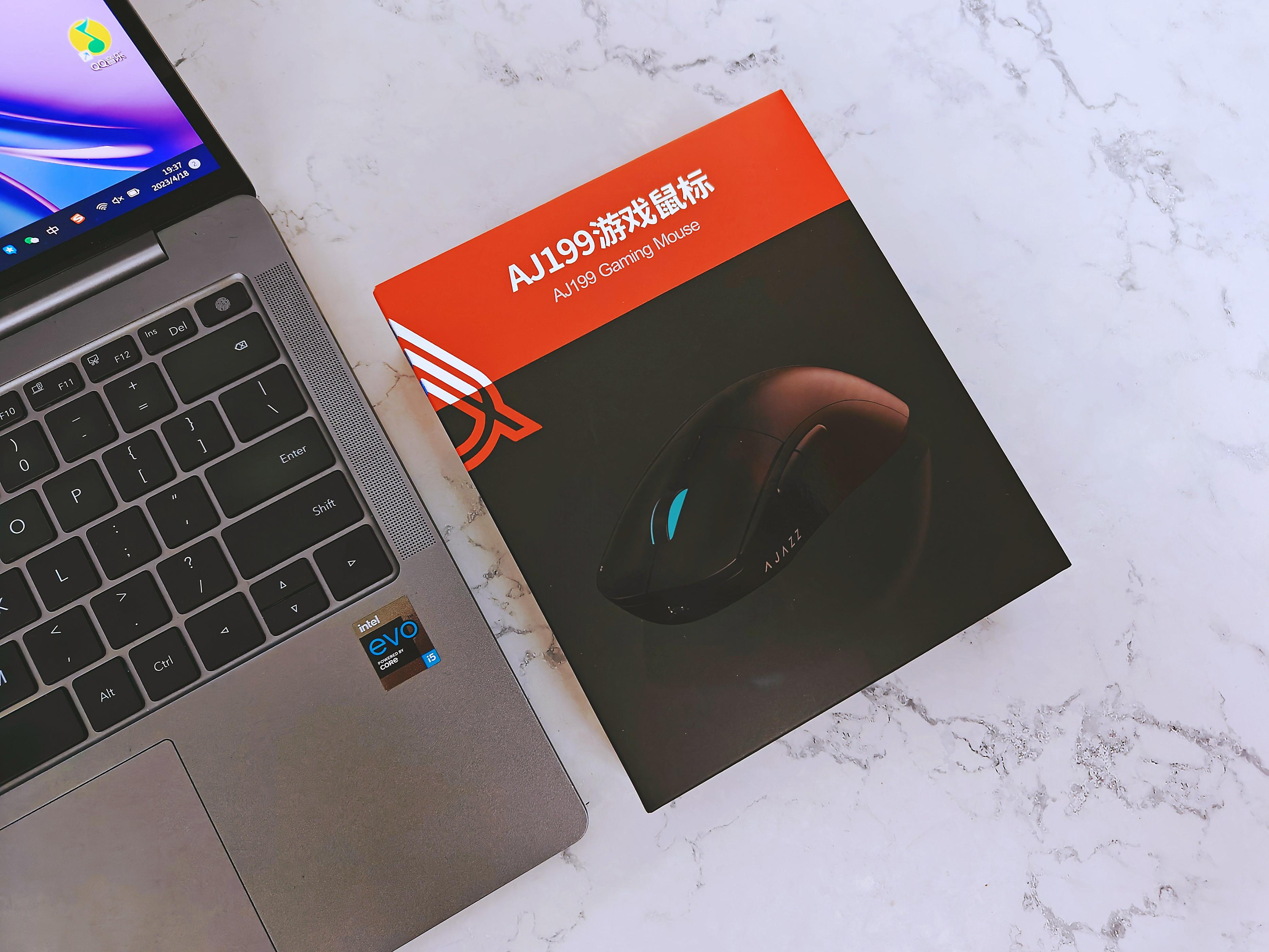 199交个朋友,黑爵AJ199无线双模游戏鼠标太卷了!