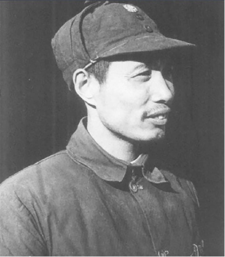 1992年，*小平邓**为何建议增加时年78岁的张震为中央军委副主席