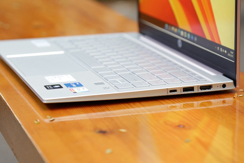 惠普星14轻薄本真实测评,轻薄本惠普星14