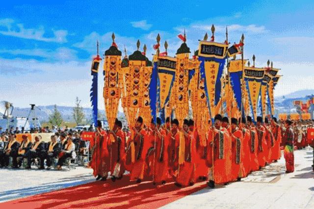 山东淄博井喷视频,五一淄博旅游有多火