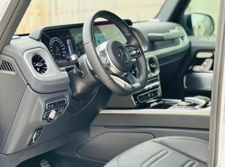 花184万买奔驰G350，高速上老板却开心不起来，四缸真的有心无力