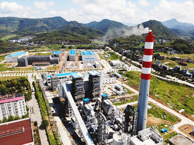 光泽县：在大山里养了5亿只鸡