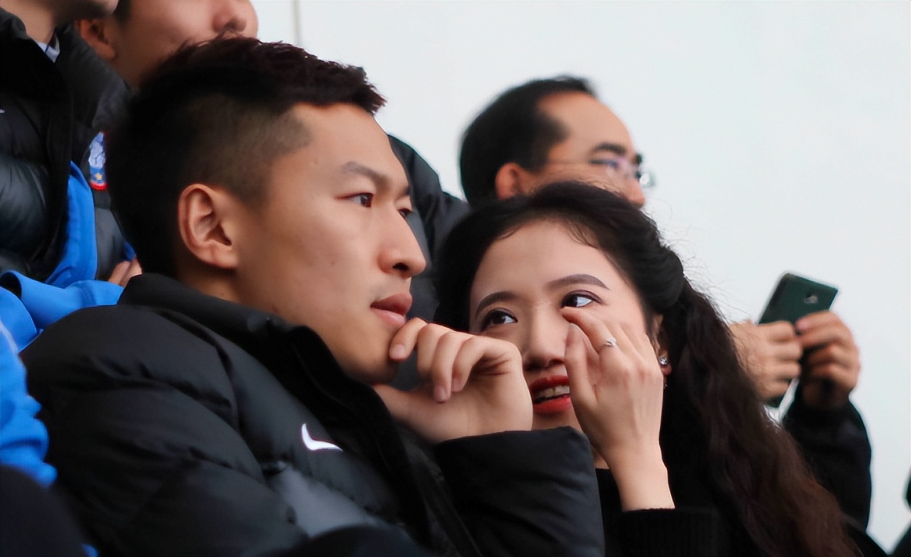 国足太太们颜值逆天,2021日本国足太太团