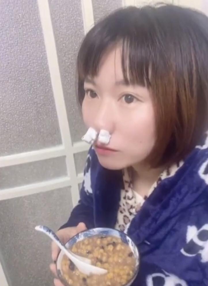 孕吐严重闻不得油烟味,老婆孕吐闻不了油烟味