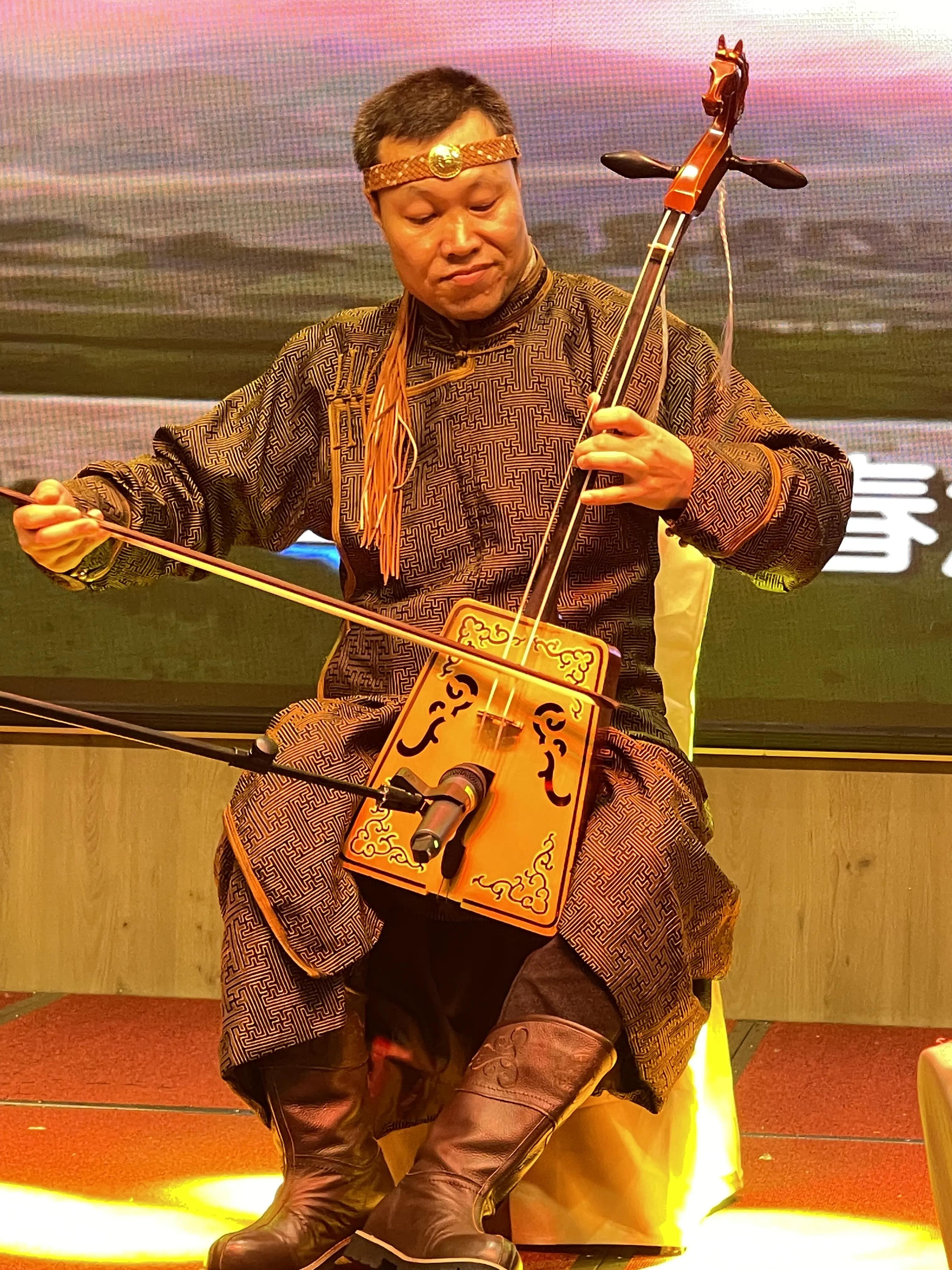 贺喜格图——来自大草原的游牧歌手在深圳