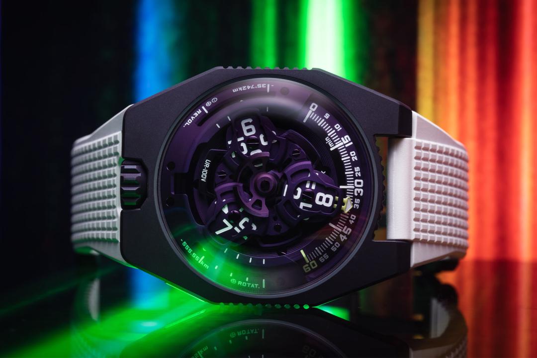 日内瓦钟表日开幕，到底哪款韭菜哪块保值？｜本周消费品投资推荐